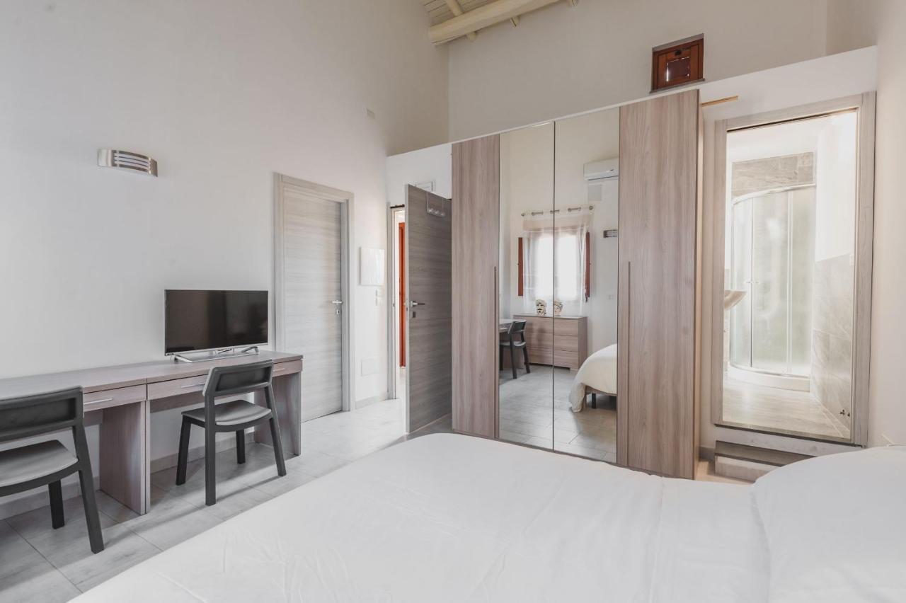 Modern Duplex With Balcony By Wonderful Italy Apartment CTA Exterior foto