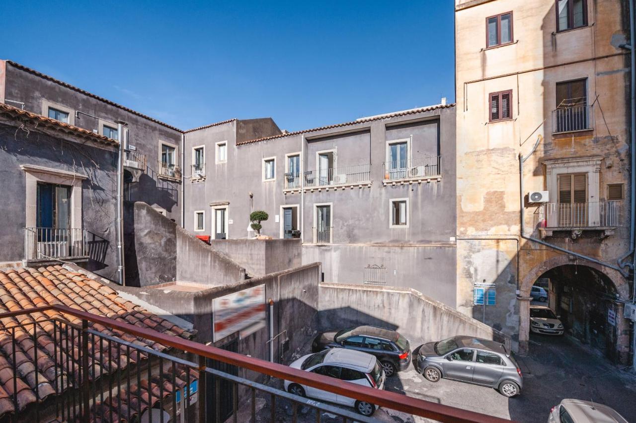 Modern Duplex With Balcony By Wonderful Italy Apartment CTA Exterior foto